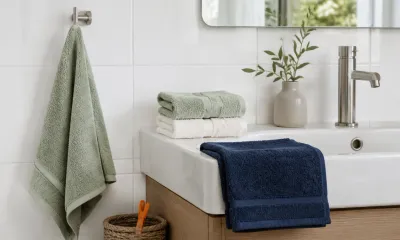 Små gjestehåndklær ved en servant
